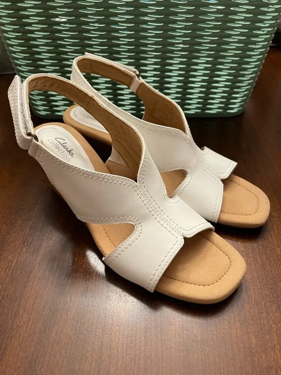 NWOT Clarks Kyarra Aster Wedge Sandal - Picture 3 of 7